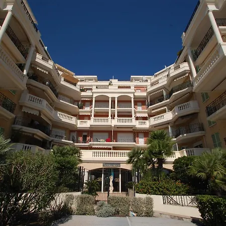 Διαμέρισμα Confortable 2p En Centre-ville Avec Parking Et Terrasse - Fr-1-196-366 Μεντόν