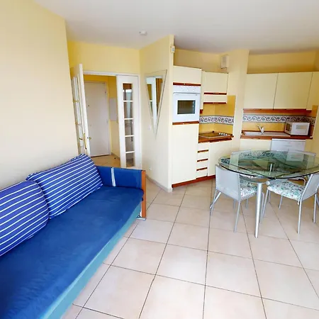 Apartamento Confortable 2p En Centre-ville Avec Parking Et Terrasse *